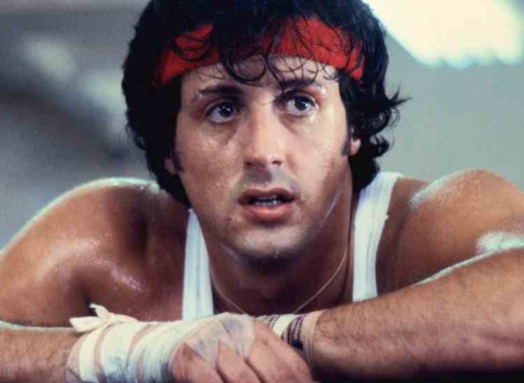 Înainte de a deveni celebru, actorul american Sylvester Stallone a acceptat să joace într-un film pentru adulți
