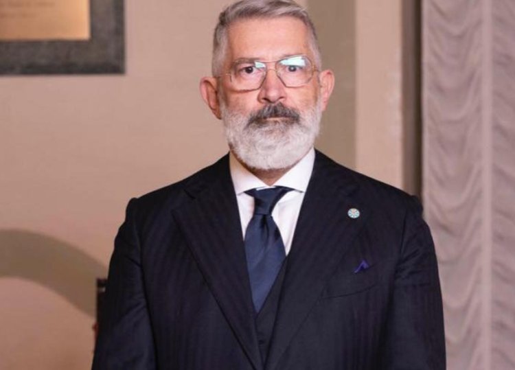 San Marino a ales un bărbat gay în funcţia de şef al statului