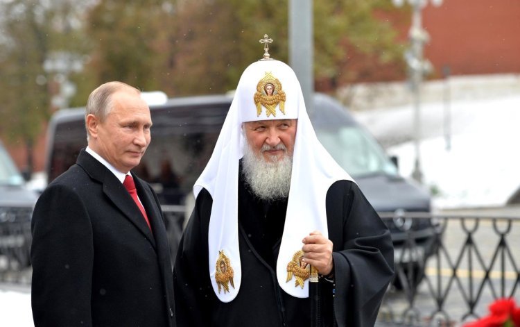 Patriarhul rus Kiril îi îndeamnă pe soldați să apere Rusia, o ţară care „iubeşte pacea”