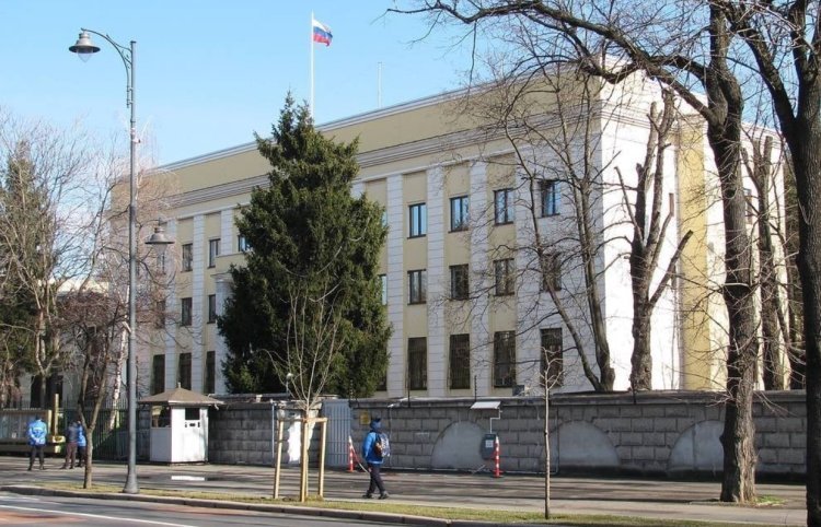 România va expulza 10 reprezentanţi ai Ambasadei Rusiei la Bucureşti