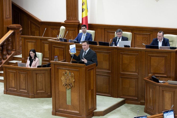 Raportul privind respectarea drepturilor și libertăților omului în Republica Moldova în 2021 a fost prezentat Parlamentului