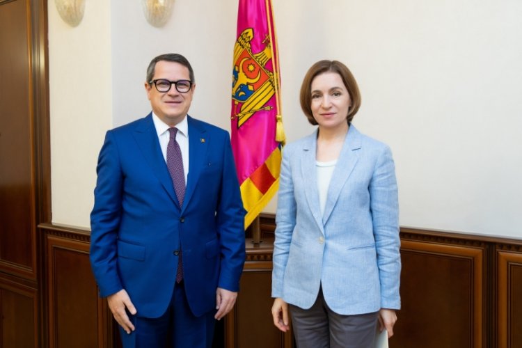 Președinta Maia Sandu s-a întâlnit cu Eduard Raul Hellvig, directorul Serviciului Român de Informații