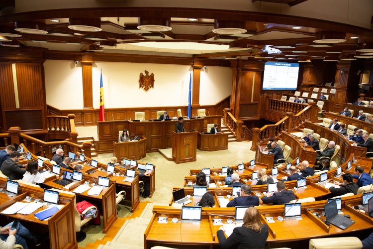 Votat de Parlament în lectură finală: Societățile de registru, reintroduse în cadrul legal